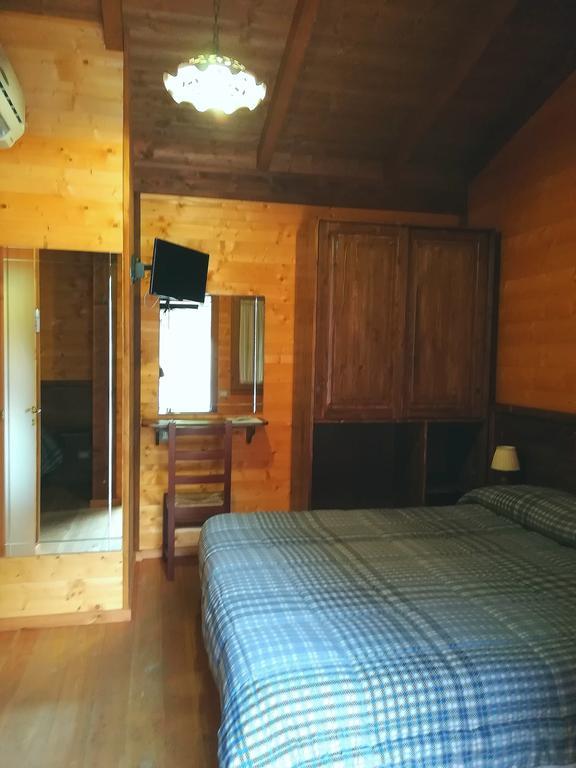רוטונדה B&B Lo Scoiattolo Del Pollino מראה חיצוני תמונה
